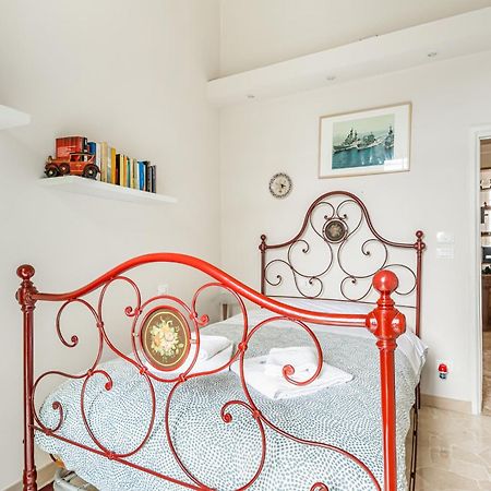 Bright Apartment With Private Garden And Balcony Florens Exteriör bild