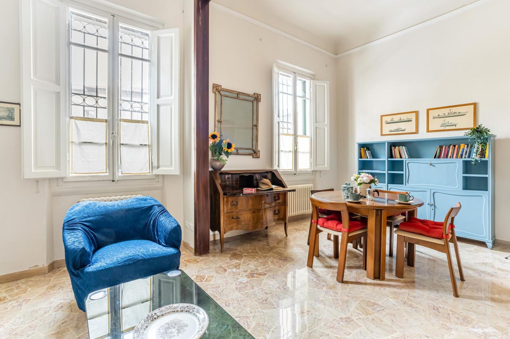 Bright Apartment With Private Garden And Balcony Florens Exteriör bild
