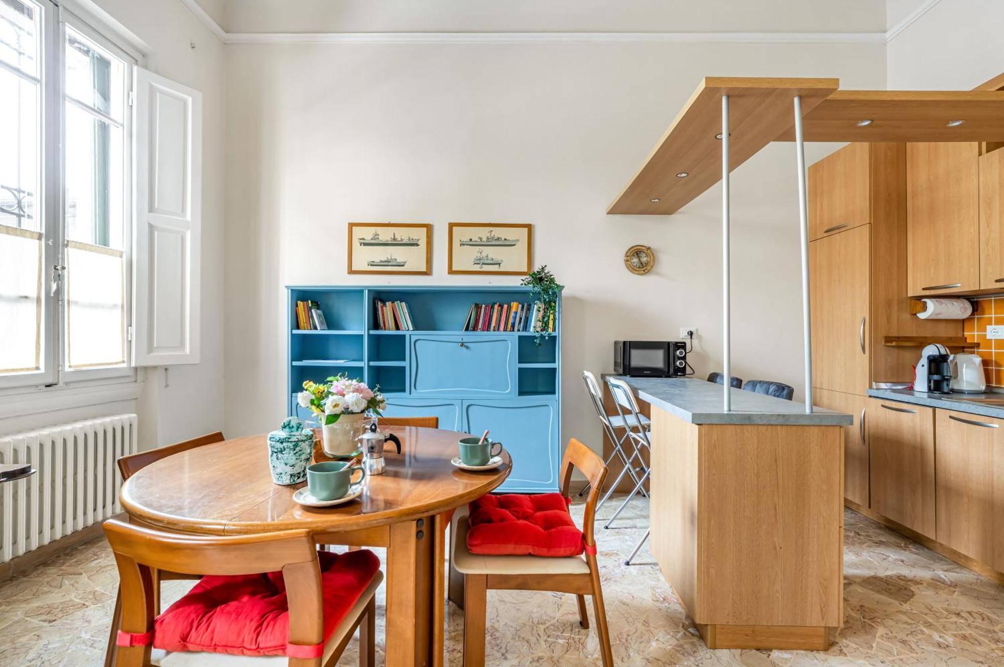 Bright Apartment With Private Garden And Balcony Florens Exteriör bild